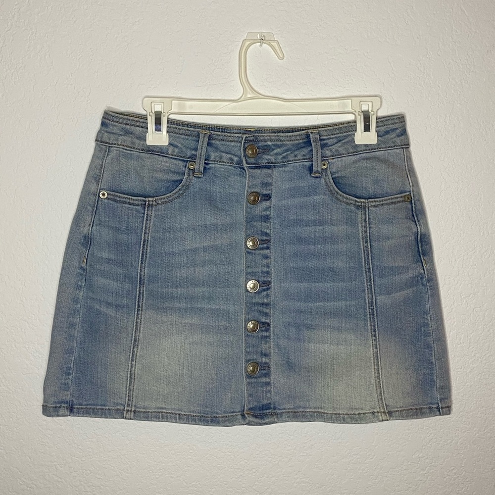 American Eagle Button Up Denim Skirt